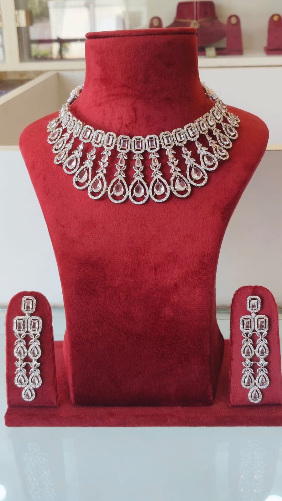 Premium Quality American Diamond Necklace Emerald Green / White
