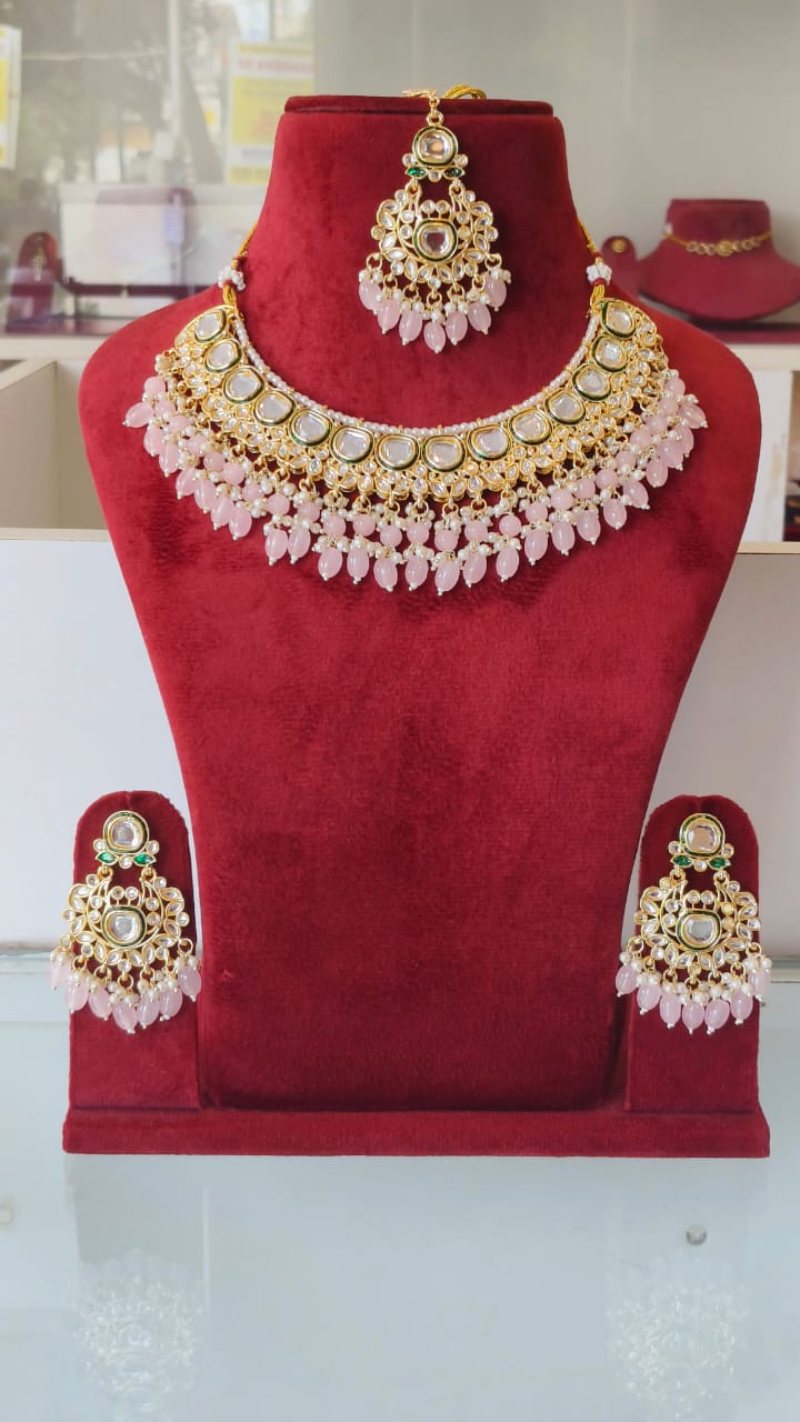 Kundan / Masonite Beads Necklace