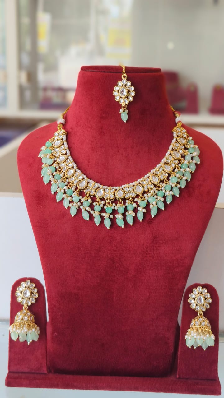 Kundan / Masonite Beads Necklace