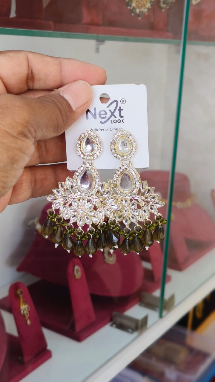Beautiful Kundan Stone Dangle Earring