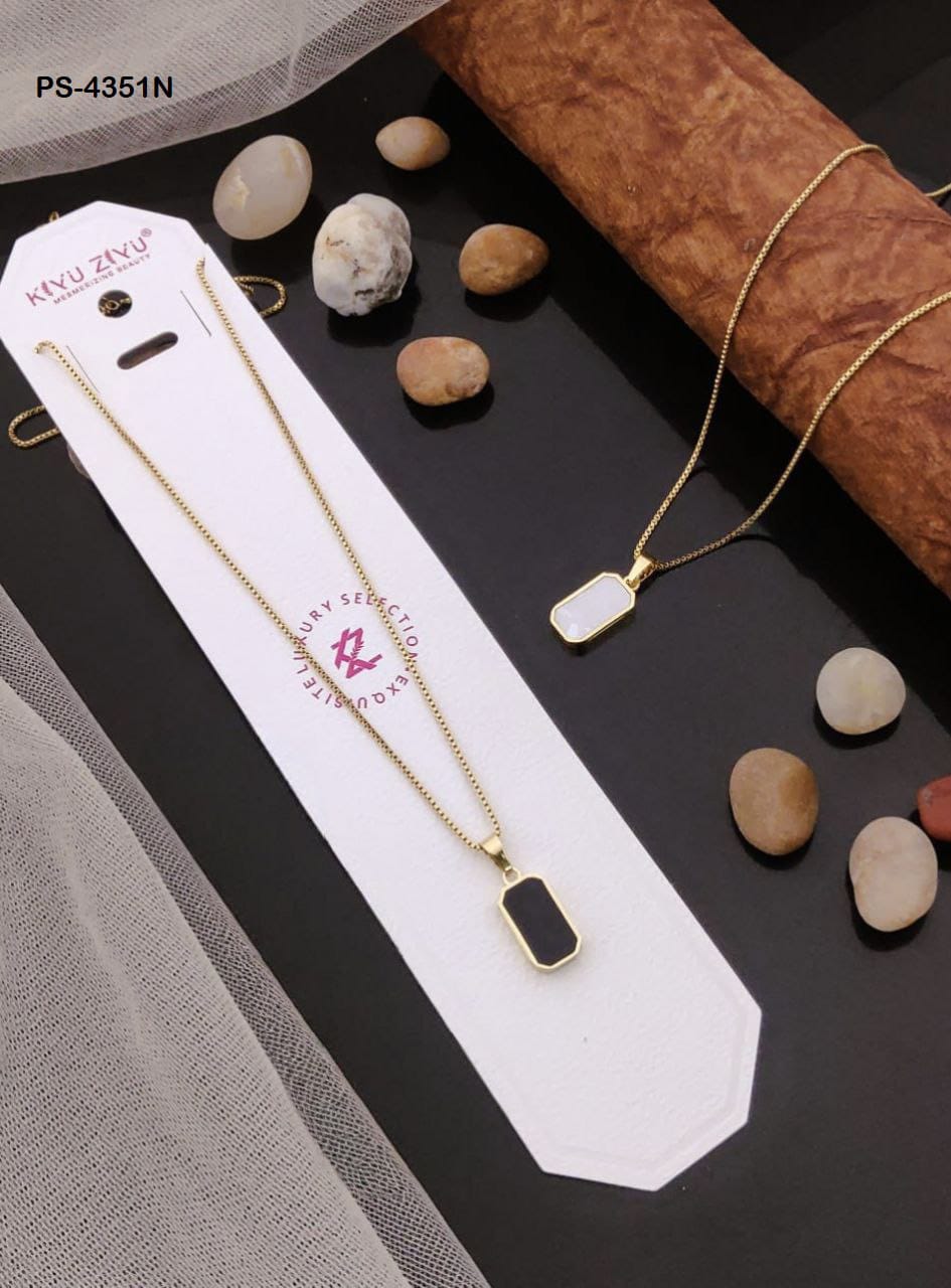 Reversible Black/White Chain Pendant