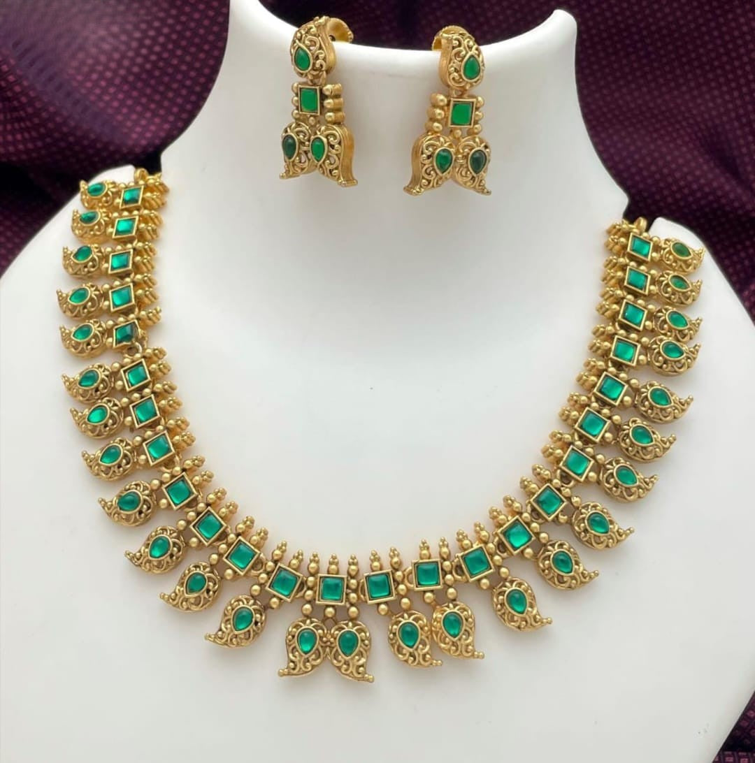 Mango Necklace Matte Finish Green